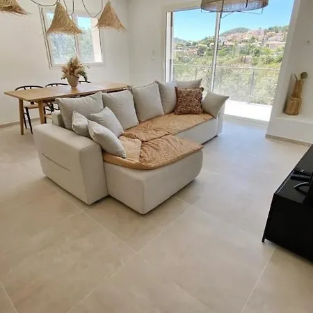 La Dolce Giulia Apartment Hyeres